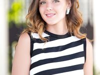 Naturalna ukraińska modelka Kailena pokazuje się we wszystkich szczegółach