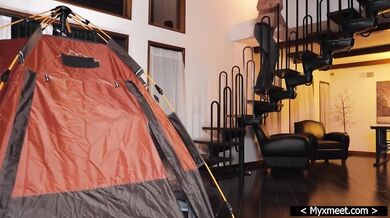 Britney Amber doing camp in bedroom