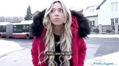 Public Agent - Francuska dziewczyna z ulicy Jennifer Amilton rucha faceta w jego biurze